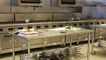 What catering equipment do you need for your establishment on the Costa Blanca? 
